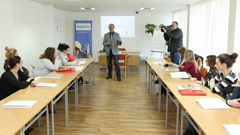 Nezaposlene Boranke na obuci za izradu biznis plana 1