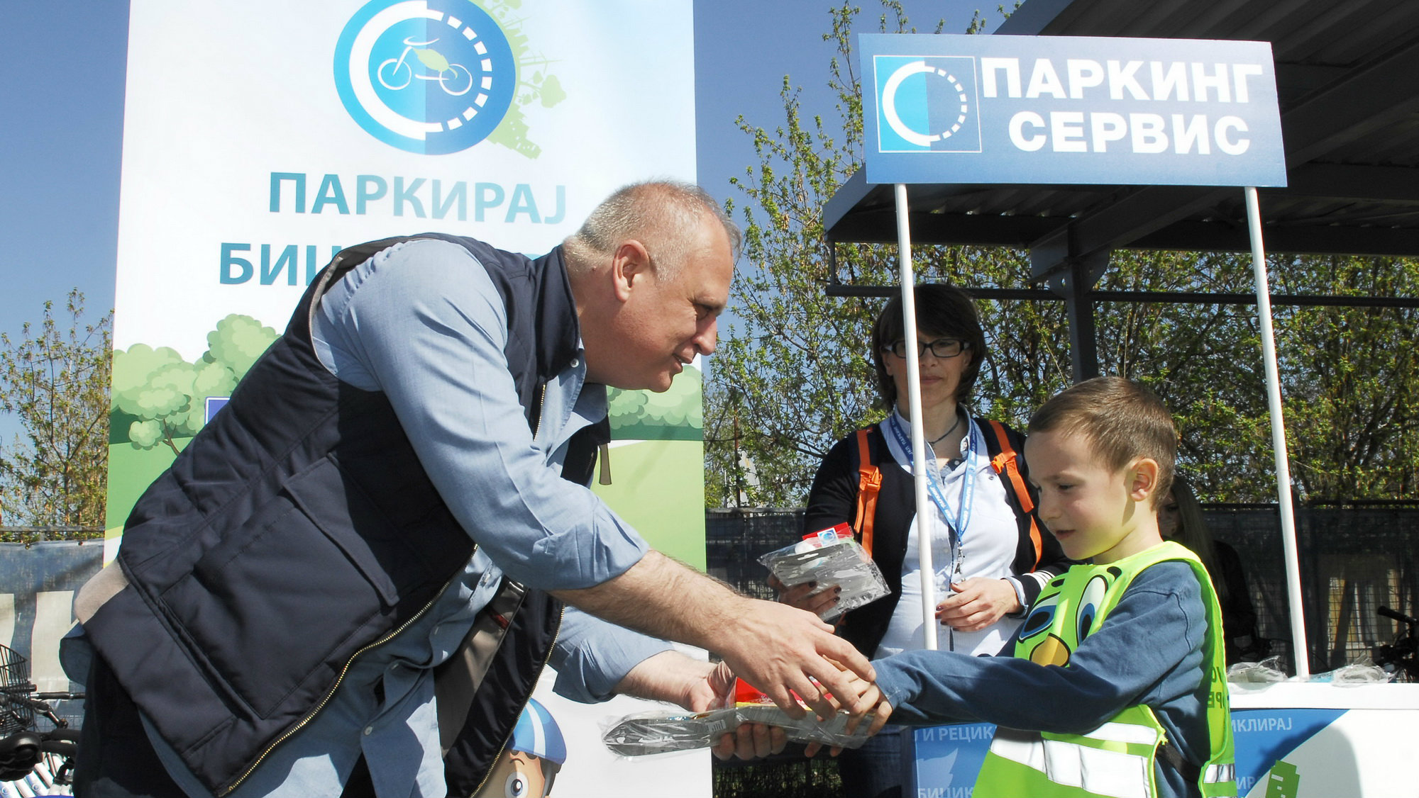 Vesić: Dečji bicikli deo akcije „Parkiraj i bicikliraj” 1