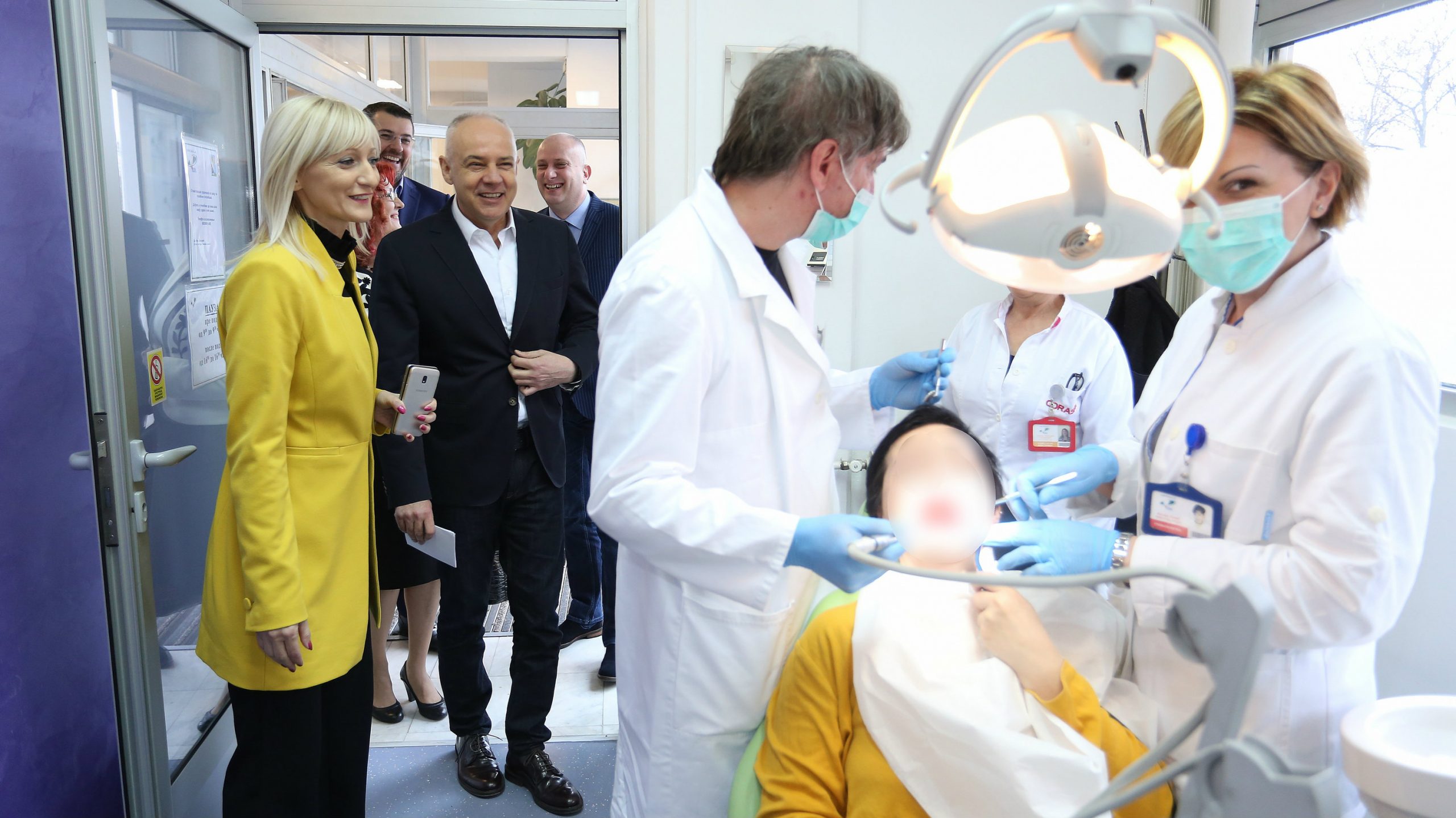 Radojičić tokom obilaska DZ Voždovac: Nabavljamo nove rendgen aparate 1