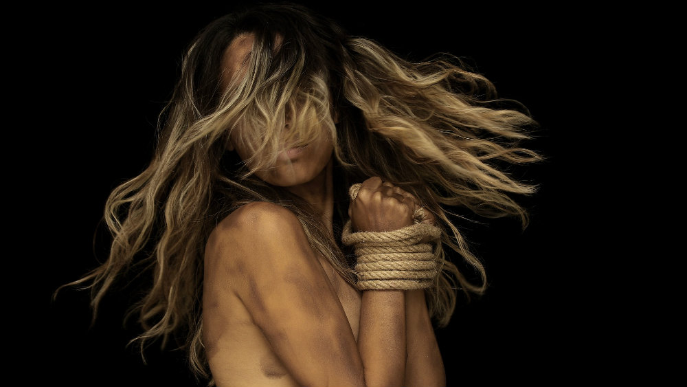 "Ućutkivanje drugih" - globalni trend u umetnosti 1