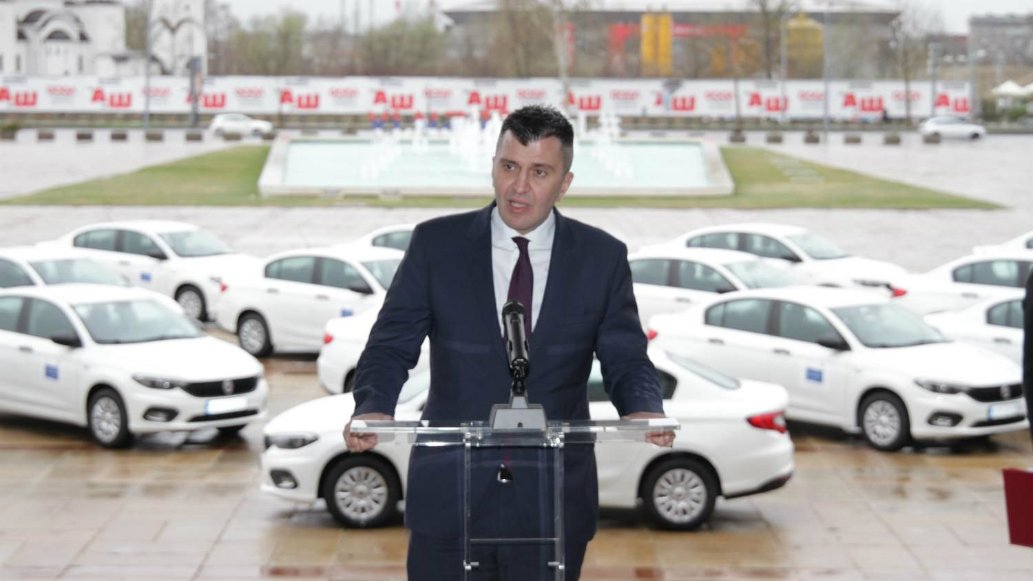 Ministarstvo rada daje 1,8 miliona evra za najam automobila - skuplje nego da su ih kupili 1