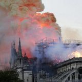 Prorežimski tabloidi slavili požar u Parizu 12