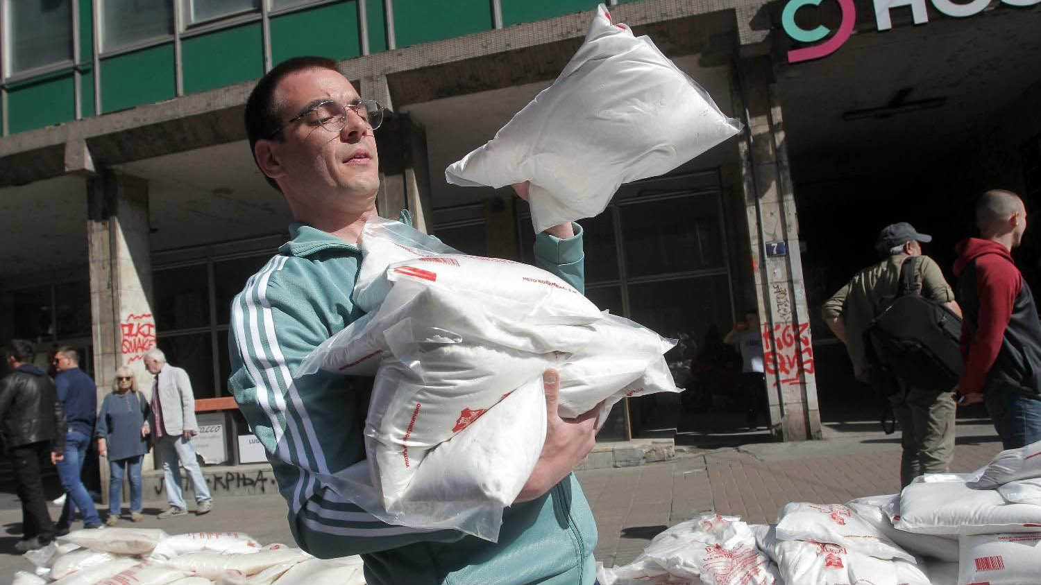 Centar grada paralisan zbog promocije vlasti 1