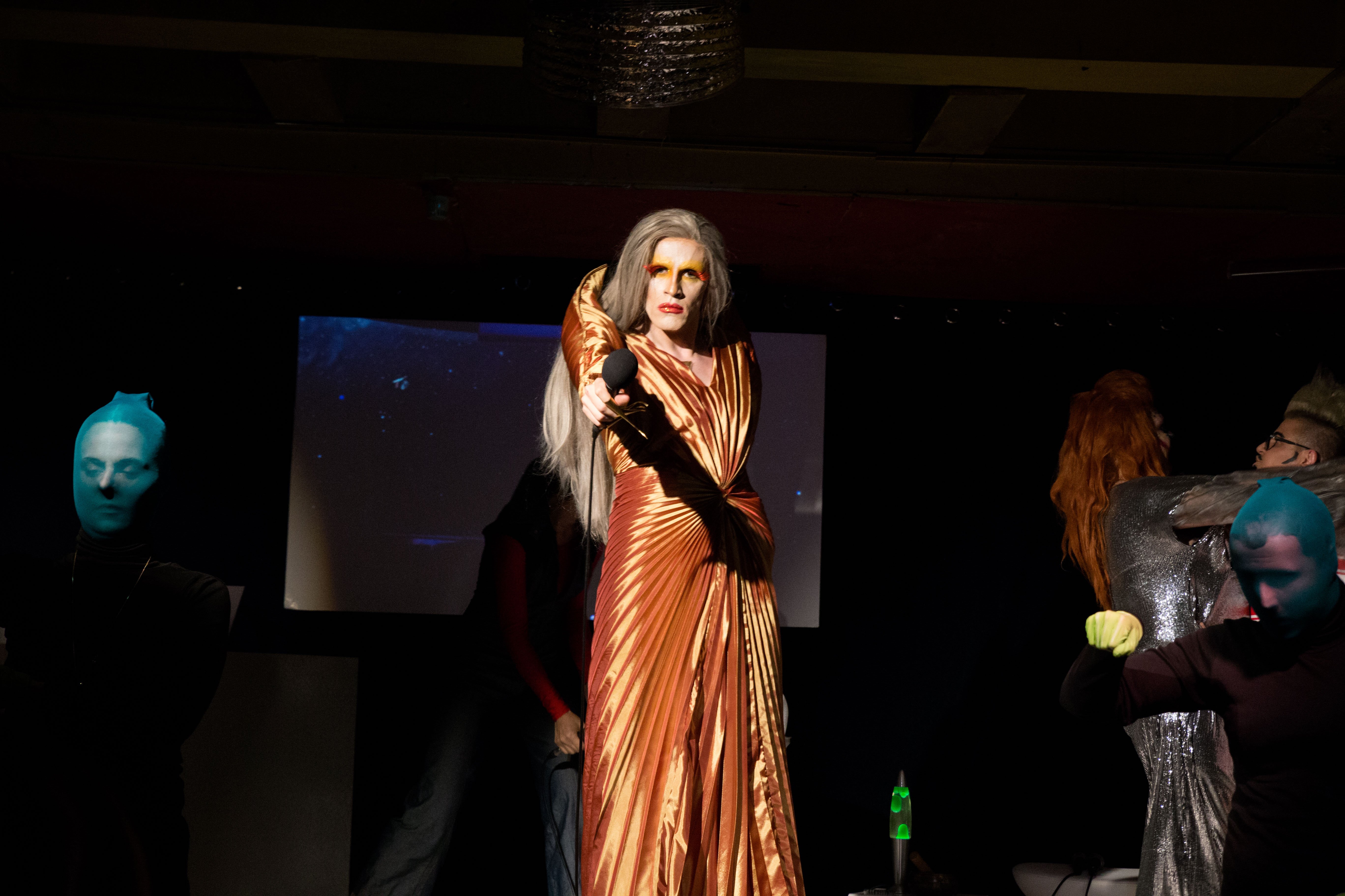 Fotografije: Dreg kraljice i kraljevi na svemirskom putovanju 7 dreg performer markiza de sada efemerne konfesije