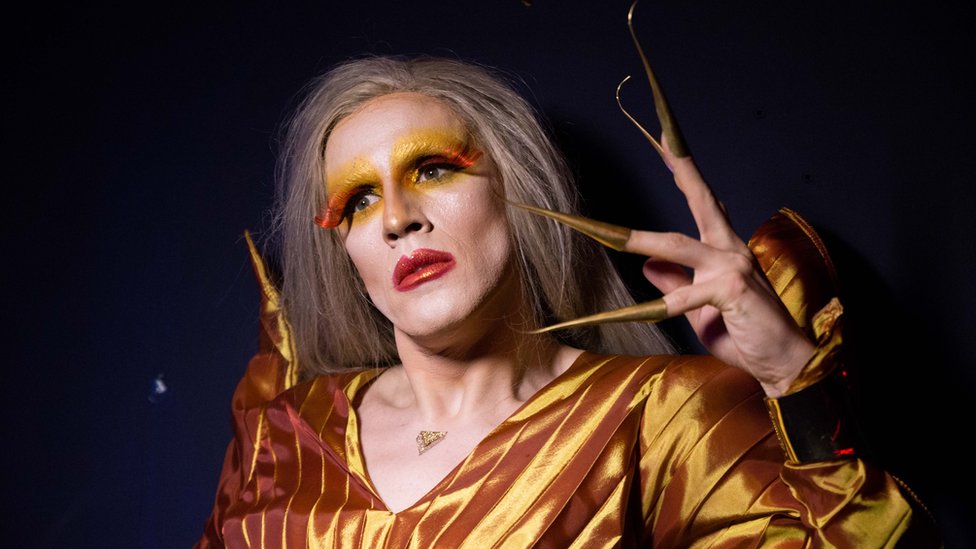 dreg performer markiza de sada efemerne konfesije