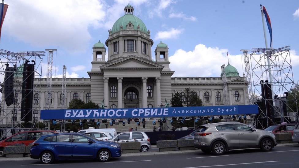 Skup „Budućnost Srbije": Vlast pokazuje planove, ali i mišiće 3 Pripreme za miting 19. aprila