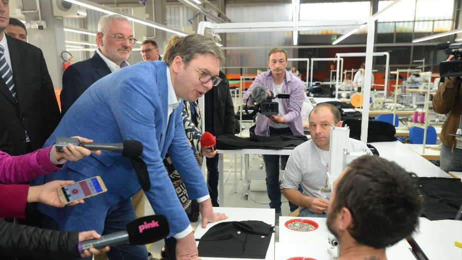 Predsednička bajka o uspešnoj Srbiji 1