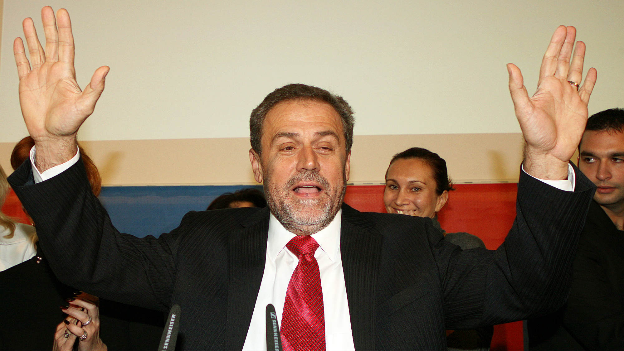 Podrška HDZ i SDP u padu 1