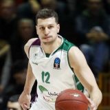 Milosavljević pred vratima Partizana 9