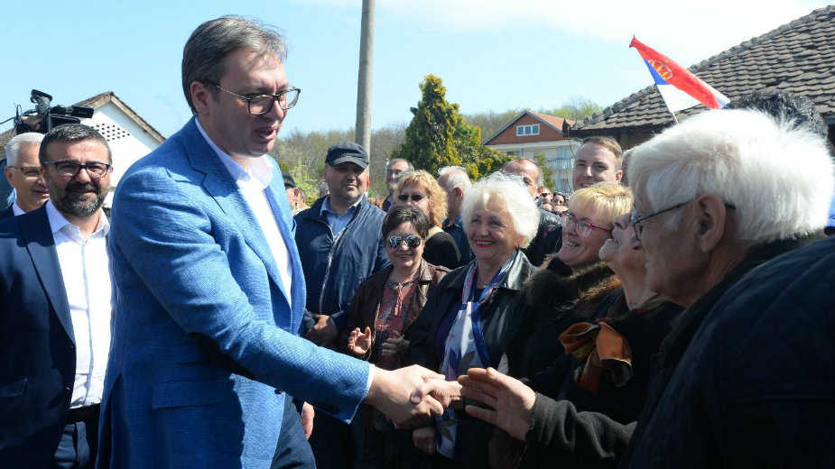 Vučić: Ne čitam "Danas", na mitinzima SNS nema rulje 1