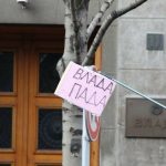 Lideri opozicije odneli ogradu sa Trga pred Gradsku skupštinu (VIDEO, FOTO) 6