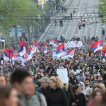 Lideri opozicije odneli ogradu sa Trga pred Gradsku skupštinu (VIDEO, FOTO) 5