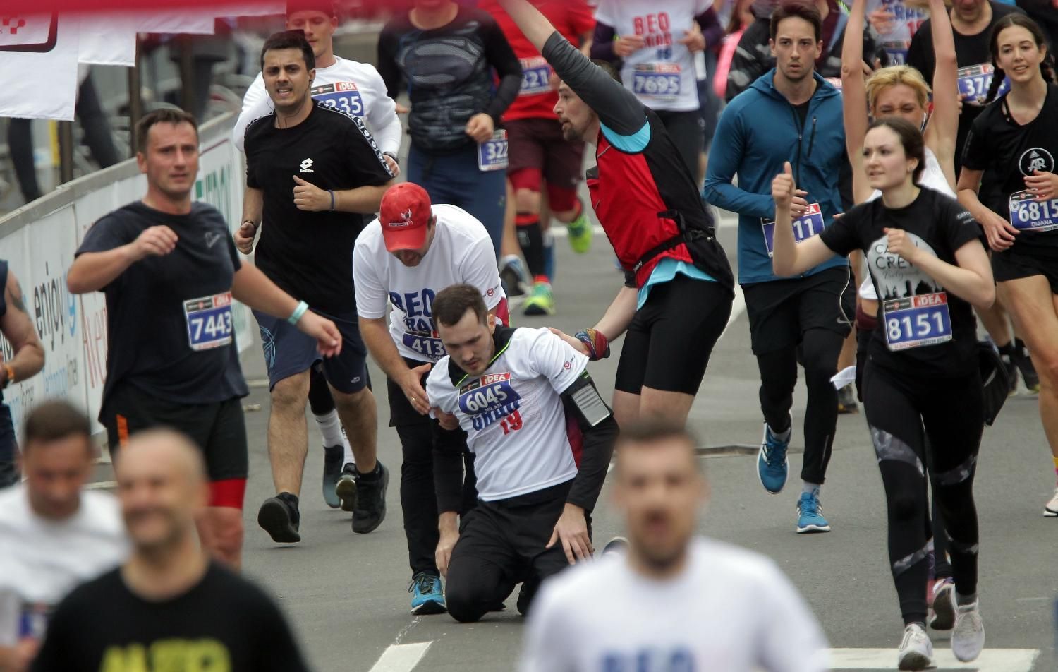 Kenijci dominirali na 32. Beogradskom maratonu, pobeda Kipropa (FOTO) 7 Kenijci dominirali na 32. Beogradskom maratonu, pobeda Kipropa (FOTO) 7