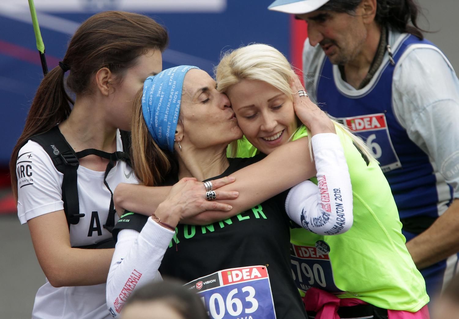 Kenijci dominirali na 32. Beogradskom maratonu, pobeda Kipropa (FOTO) 8 Kenijci dominirali na 32. Beogradskom maratonu, pobeda Kipropa (FOTO) 8