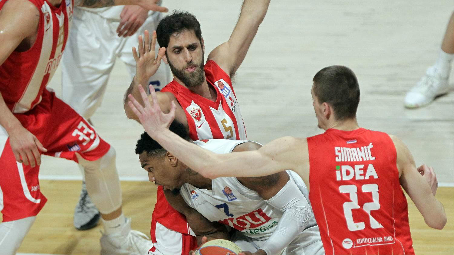 ABA: Zvezda deklasirala Budućnost za veliku prednost u finalnoj seriji 1
