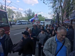 Završen miting SNS u Beogradu, bez procene MUP o broju okupljenih (FOTO, VIDEO) 7