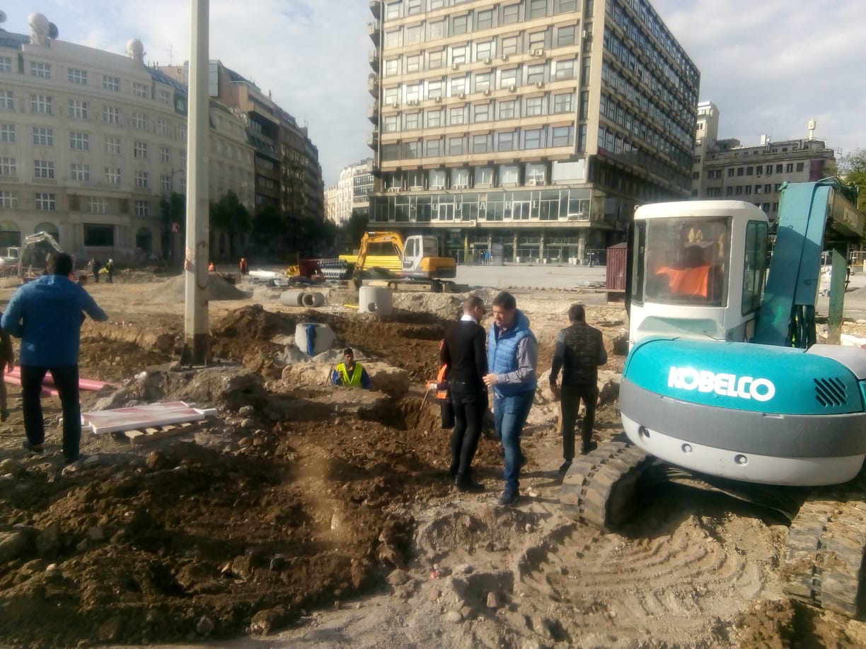 Predstavnici opštine Stari grad zaustavili radove na Trgu republike (VIDEO) 2