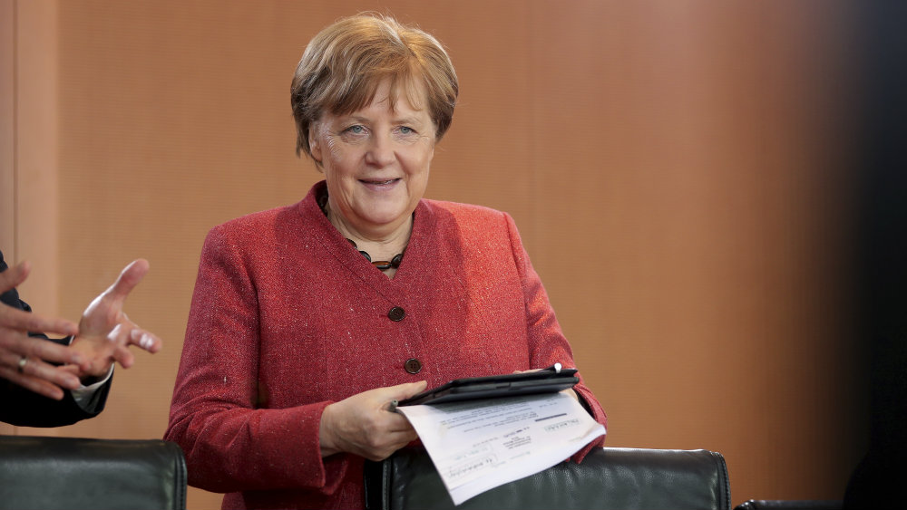 Merkel: EU voljna da pronađe praktično rešenje za pitanje granice dve Irske 1