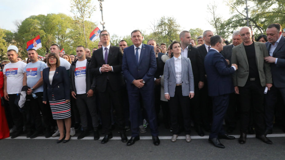 Sijerto na mitingu SNS: Srbija je jaka, nisu zanemareni nacionalni interesi 1