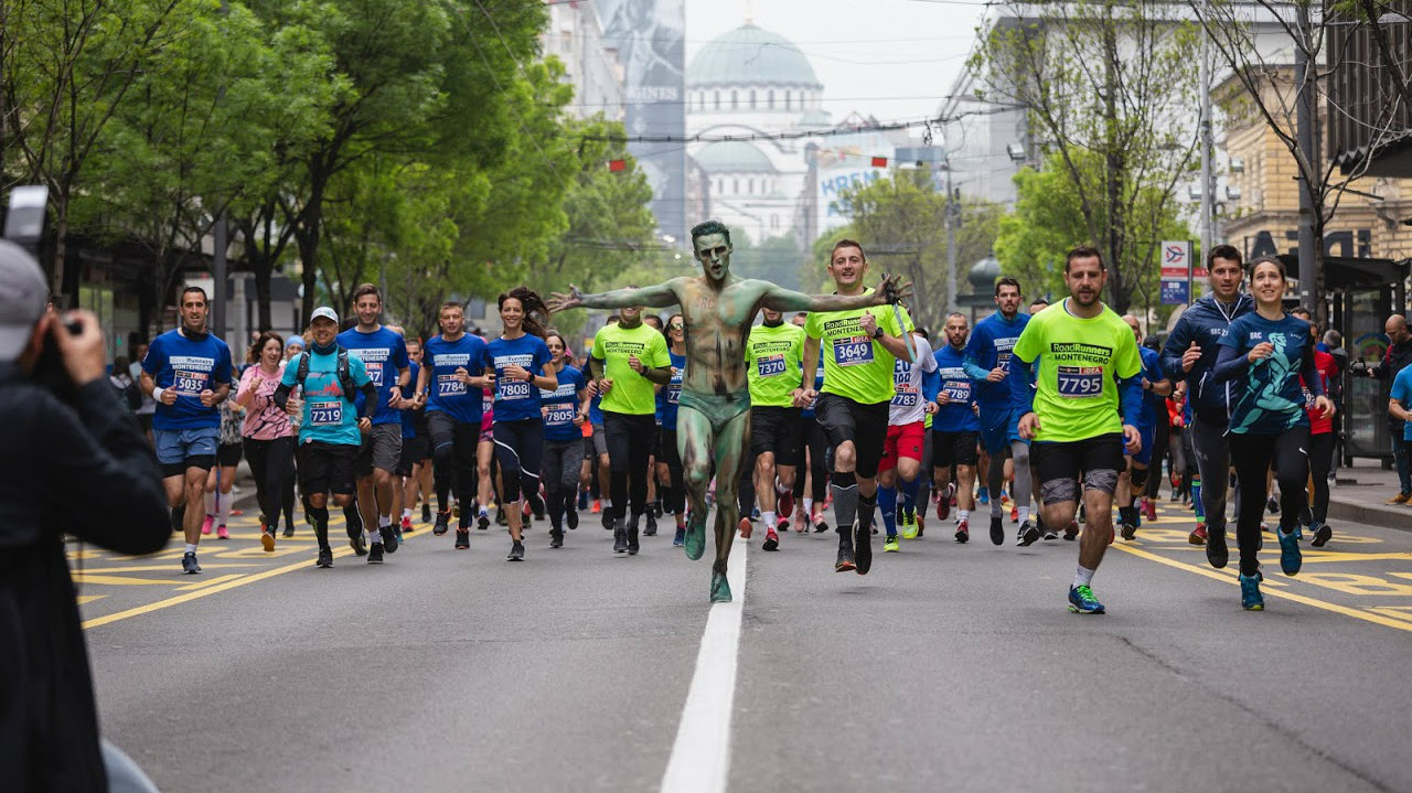 Ko je momak o kome su svi pričali na maratonu (FOTO) 1