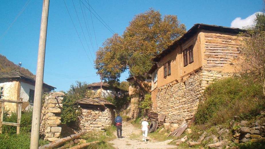 Meštani uređuju ‘’Kameno selo’’ 1