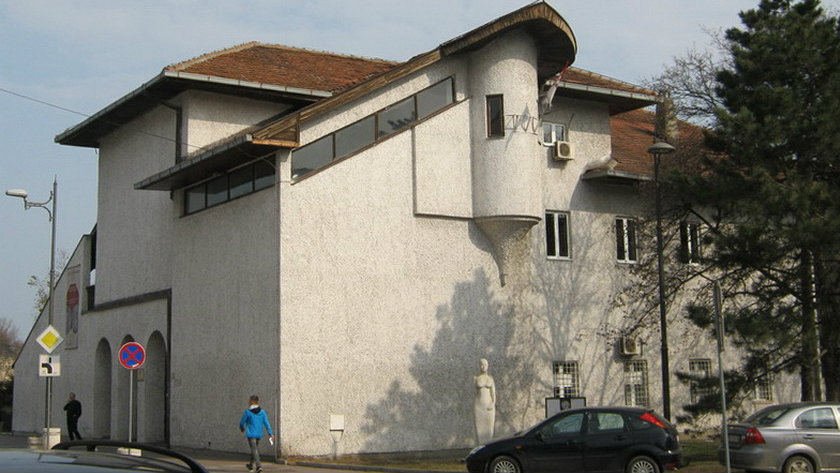 Što se bore misli moje 1