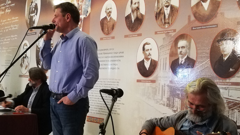 (Raz)otkrivanje tajne čitanja u Kraljevu 1