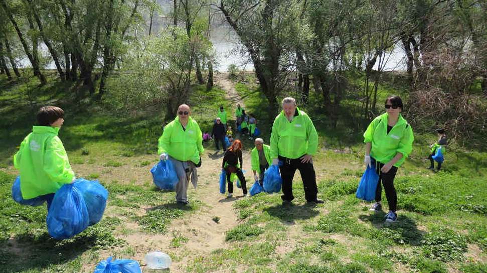 Zelene brigade čistile Rumu, Novi Sad i Zrenjanin 1