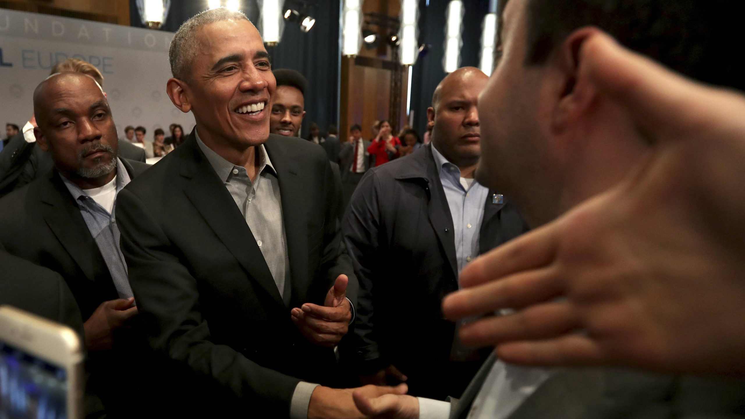 Obama poručio mladima u Evropi da neguju razumnu debatu na internetu 1