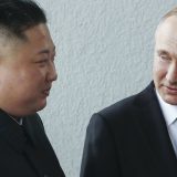 Kim Džong Un čestitao Putinu Dan pobede i poželeo uspeh protiv korona virusa 11