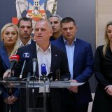 Vesić: Od premeštanja ograda šteta nekoliko desetina hiljada evra 9