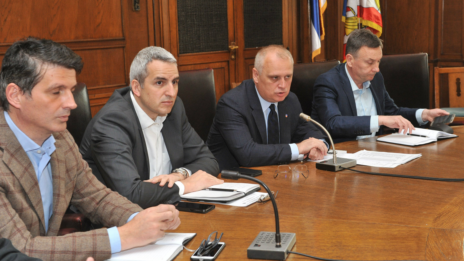 Solidarna pomoć za beogradske komunalce 41.800 dinara 1