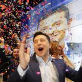 Izlazna anketa: Ubedljiva pobeda Zelenskog na predsedničkim izborima u Ukrajini 8