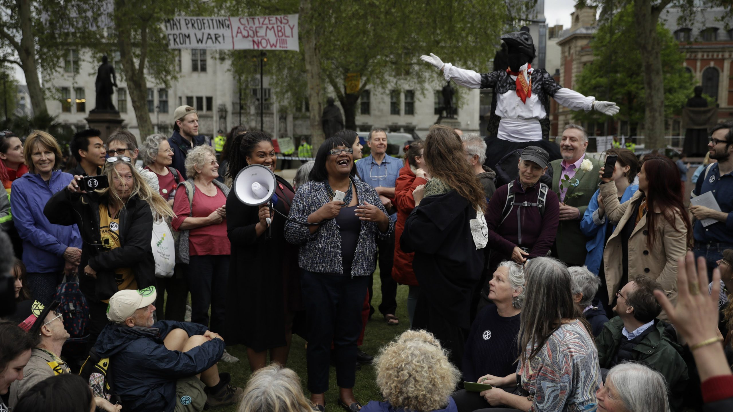 Opozicione britanske stranke traže od vlade mere protiv klimatskih promena 1