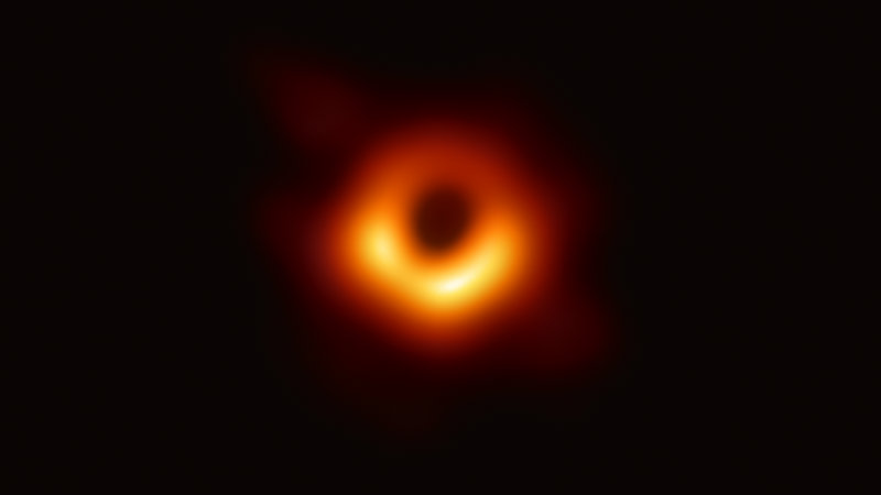 Crna rupa upravo onakva kako su je astronomi zamišljali 1