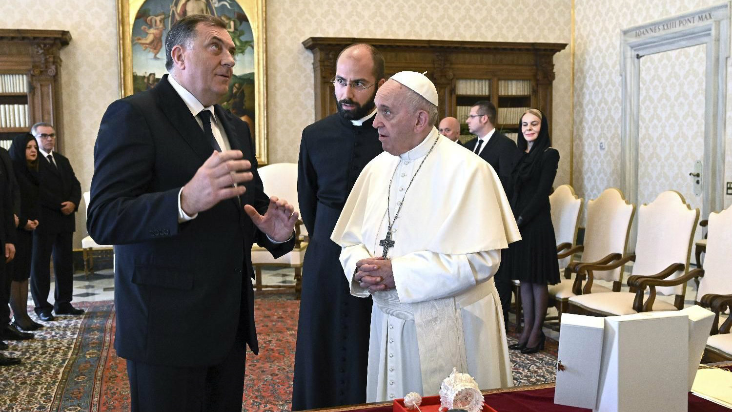 Dodik sa papom u Vatikanu: Nastaviti saradnju RS i BiH sa Katoličkom crkvom 1