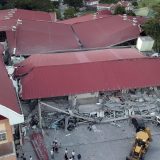 Petoro ljudi nastradalo u zemljoresu na Filipinima 9