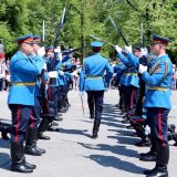 Promenadni defile orkestra i egzercir pripadnika Garde, povodom Dana vojske 6