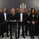 Vesić: Hrabri odbornici SNS-a sprečili državni udar 10