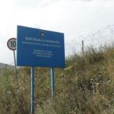 Grupa mladića sa Kosova pešice dolazi na skup "Za budućnost Srbije" 19. aprila 8