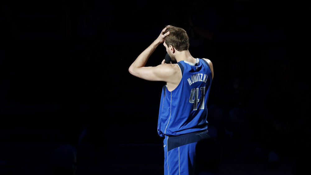 NBA legenda Dirk Novicki otišao u penziju (FOTO, VIDEO) 2 NBA legenda Dirk Novicki otišao u penziju (FOTO, VIDEO) 2