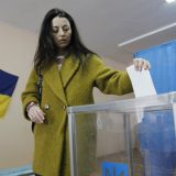 U Ukrajini otvorena biračka mesta za drugi krug predsedničkih izbora 1