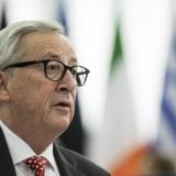 Junker: Sporazum o Bregzitu neće se ponovo razmatrati s naslednikom Tereze Mej 6