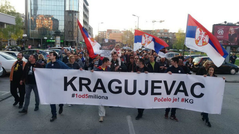 Protesti nastavljeni u gradovima i opštinama širom Srbije (FOTO, VIDEO) 1