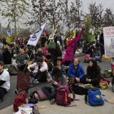 U Londonu uhapšeno više od 200 demonstranata protiv klimatskih promena 15