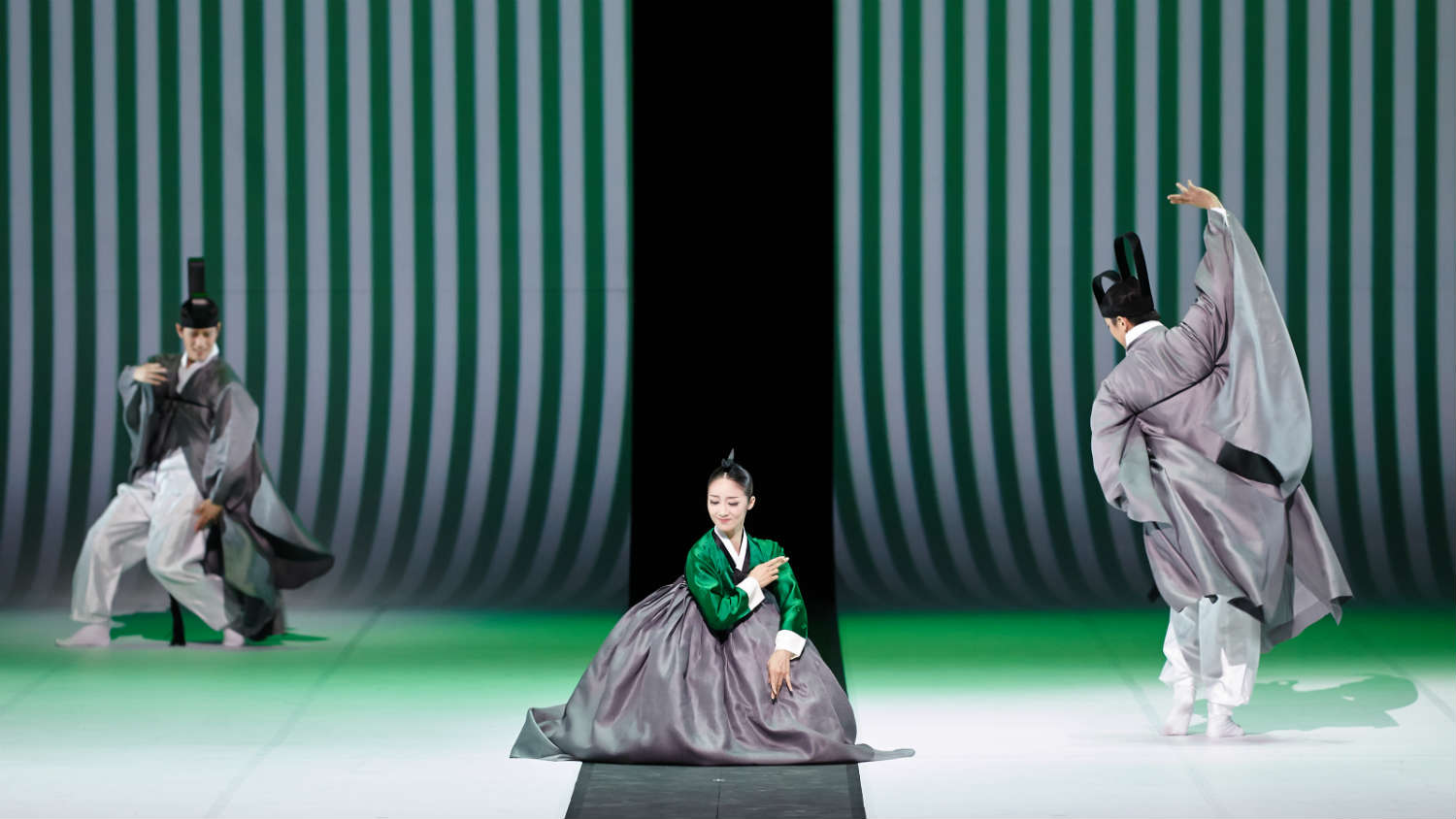 Performans "Miris mastila" 22. aprila: Ples kao diplomatski poklon Srbiji 1