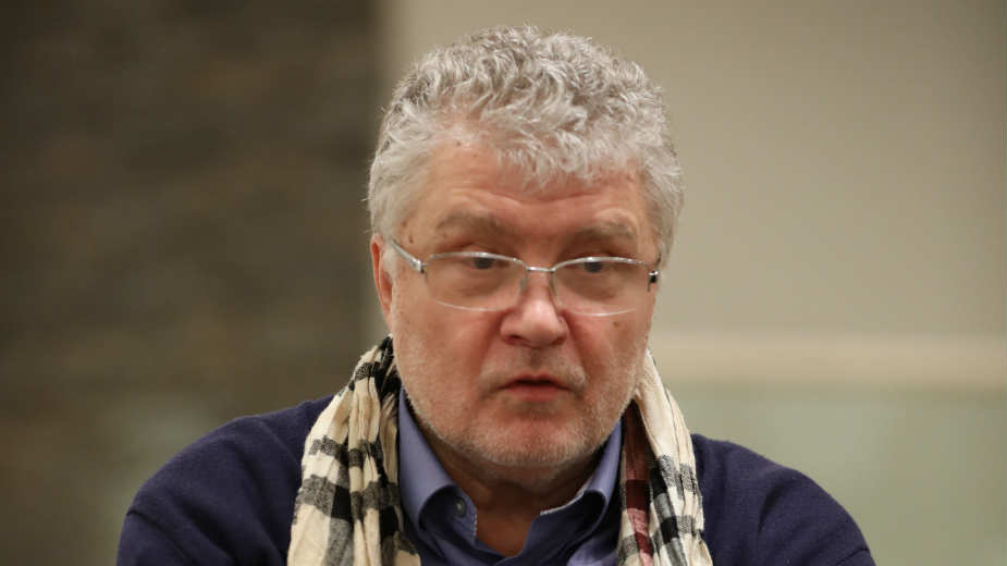 Predoziranje apsurdom je smrt za umetnost 1