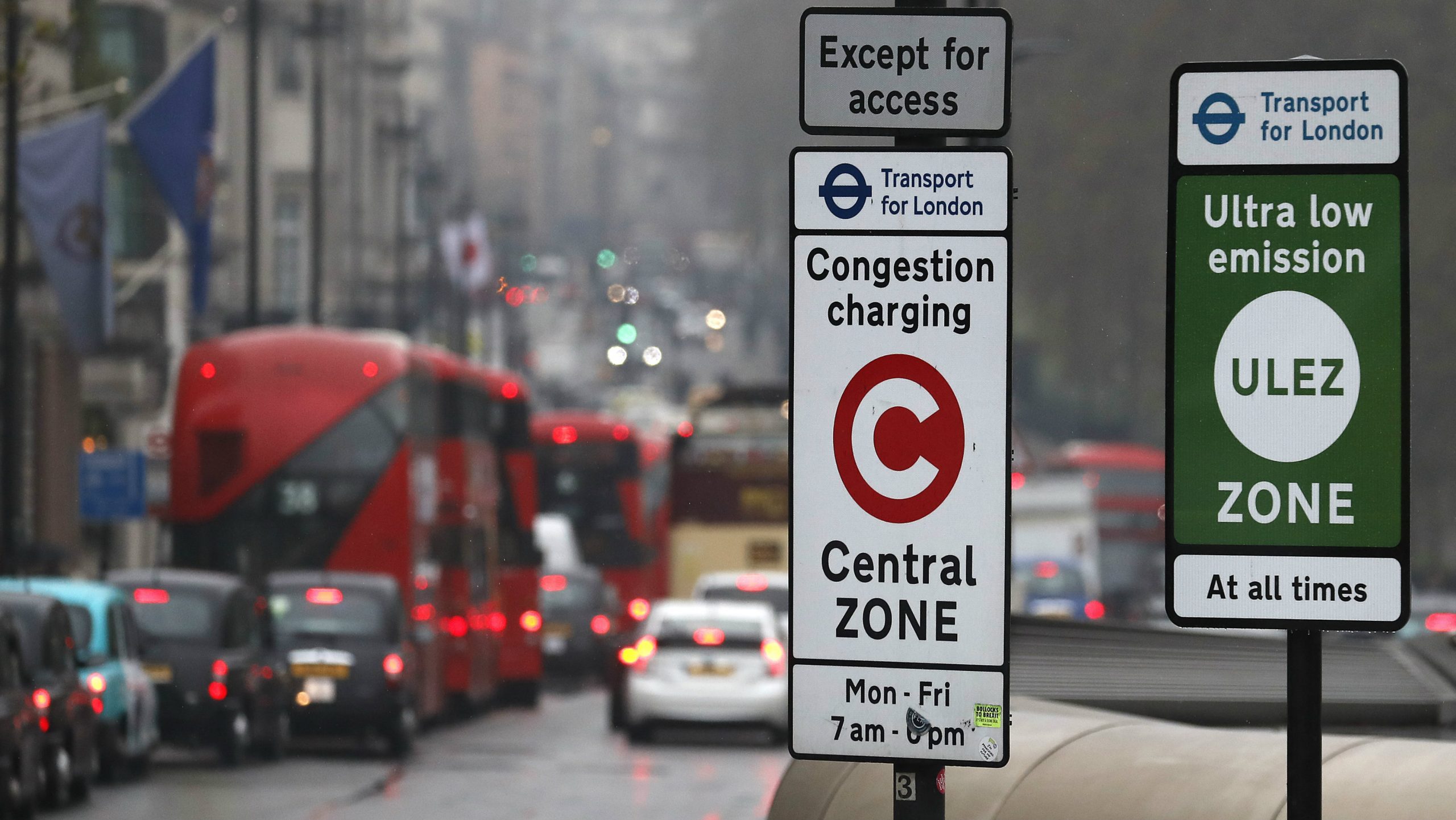 U delu Londona stupila na snagu nova ekološka taksa za starija vozila 1