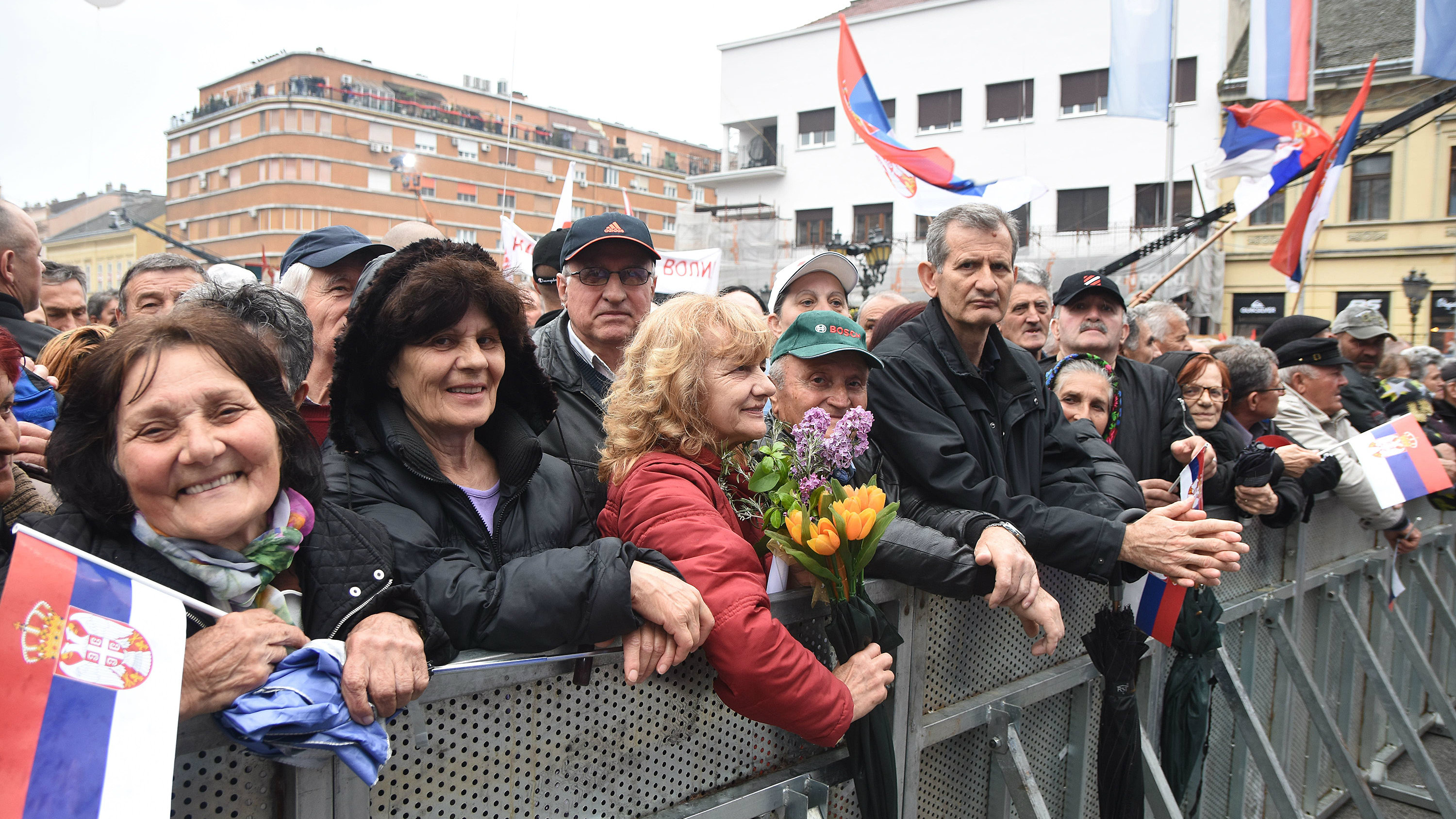 Vučić: Džaba me pritiskaju, razgovor sa Prištinom kad se ukinu takse (FOTO) 2