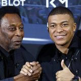 Pari Sen Žermen: Mbape ostaje u klubu 6